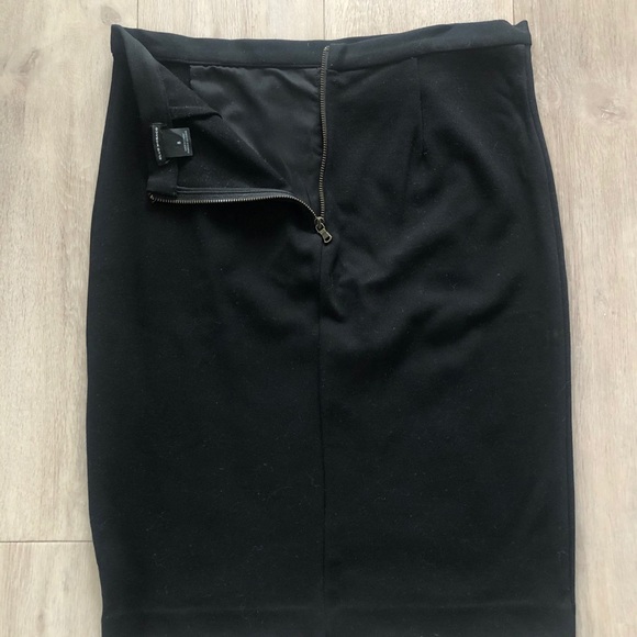 Club Monaco Skirt with Vegan Croc Leather Panel - Picture 2 of 2